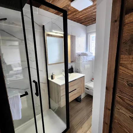 Apartment A Avec Jardin